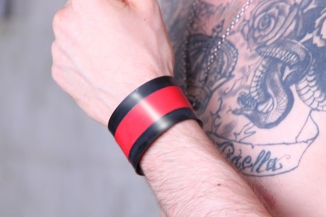 Boxer Rubber Wristband Red Stripe